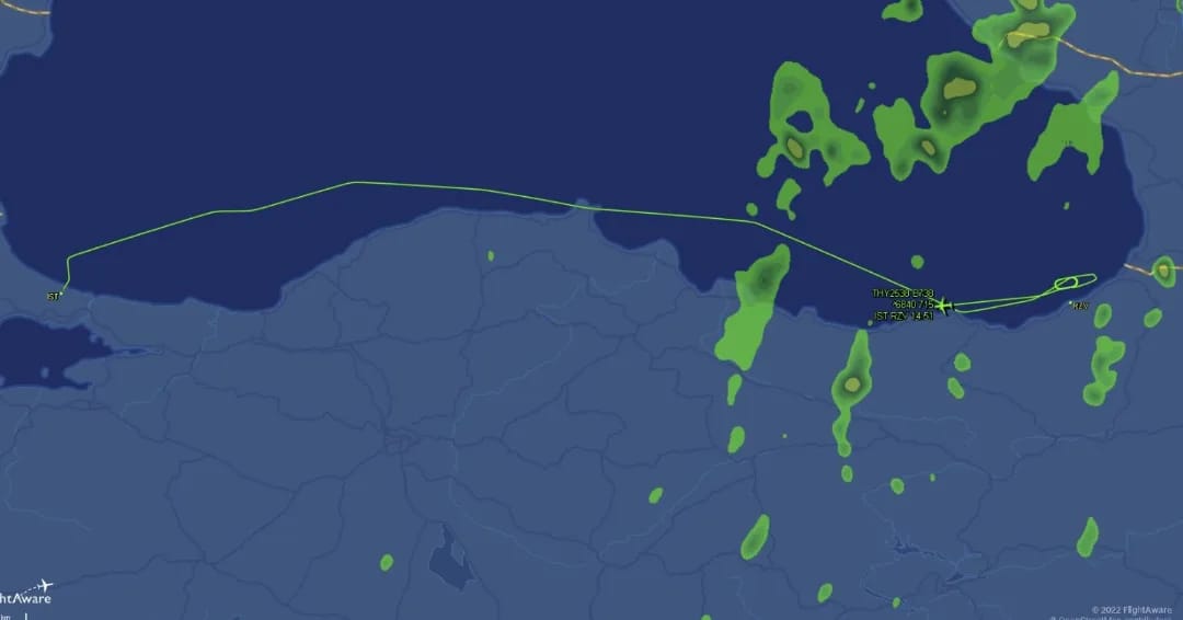 İstanbul'dan kalkan uçak Rize'ye inemedi