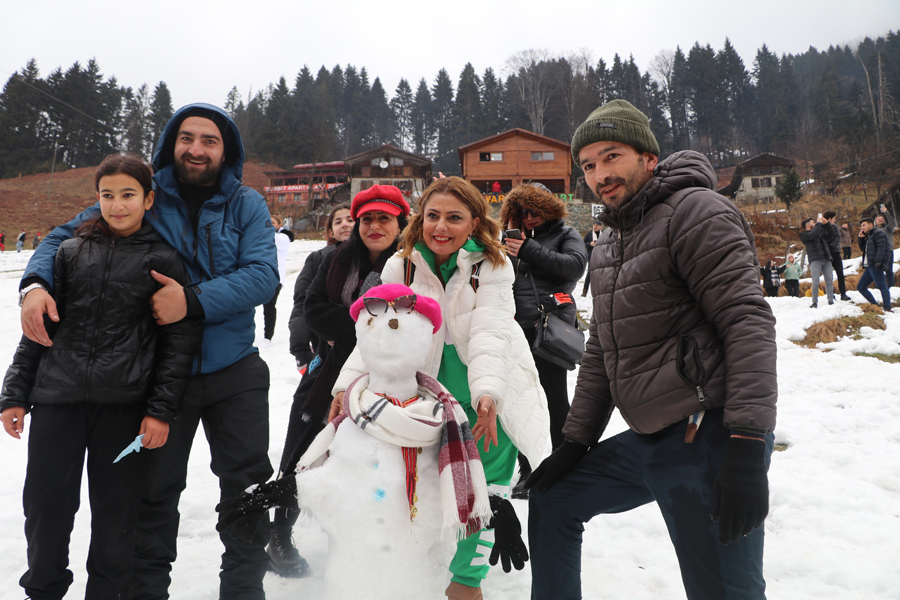 Ayder Kar Festivali Renkli Başladı