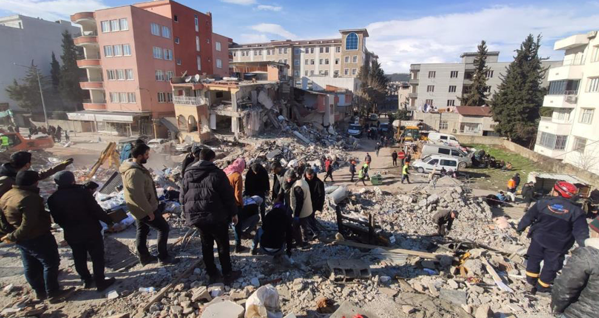 Help Yetim İnsani Yardım Organizasyonu, Türkiye'deki depremzedeler için sahada